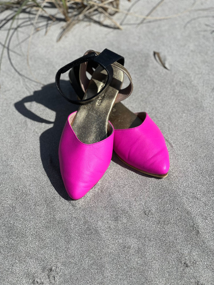 Pippa Slides Hot Pink