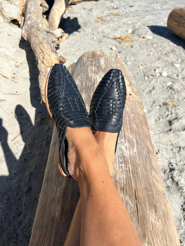 Java Woven Slides Black WIDE FIT