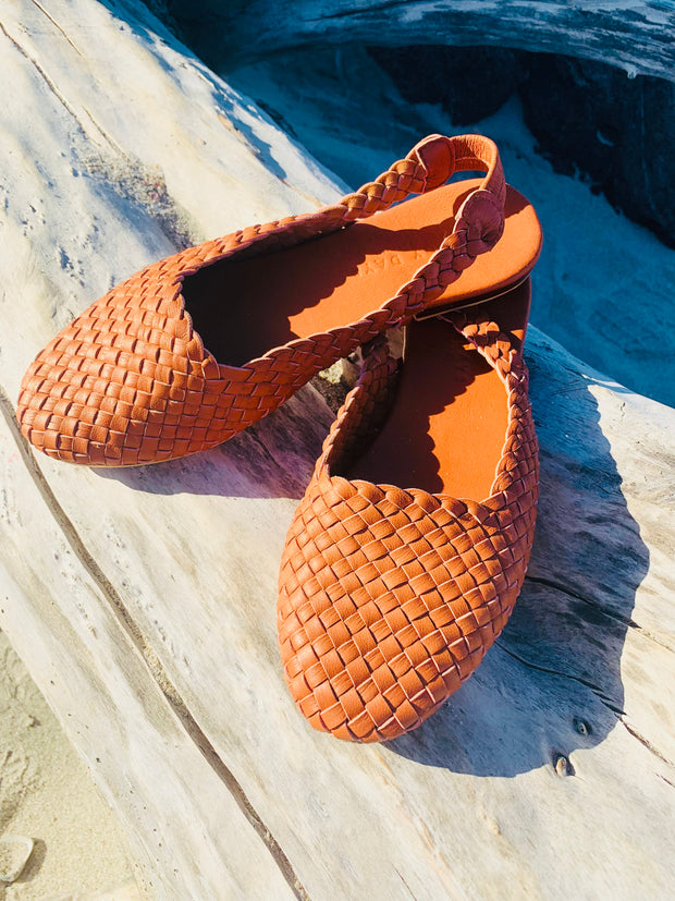 Sienna Tan Woven Slide