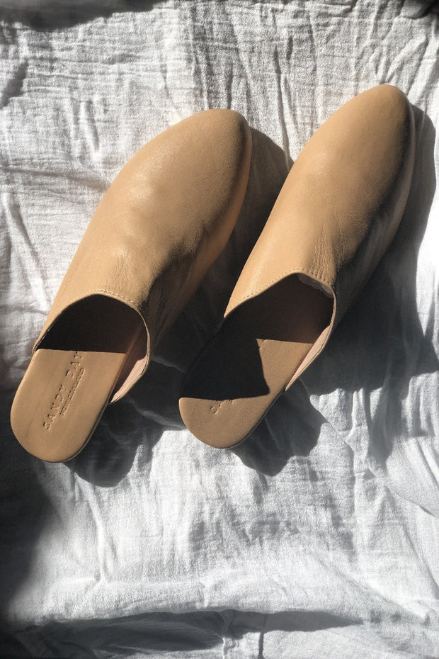 Georgie Nude Slide